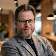 Bernhard Huber — Stratégie & produit